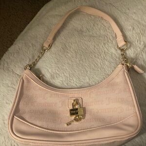 Chic Pink Shoulder Bag with Gold Accents